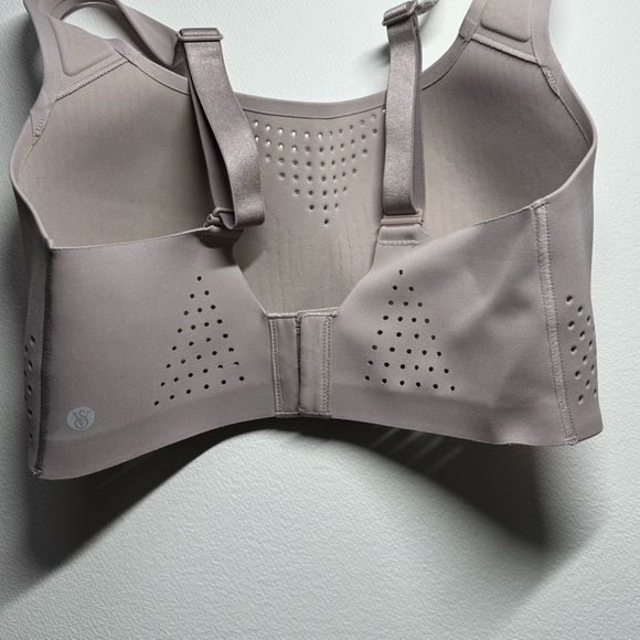 EUC Victoria’s Secret Featherweight Max Sports Bras, 32D, black and nude set - Picture 2 of 9